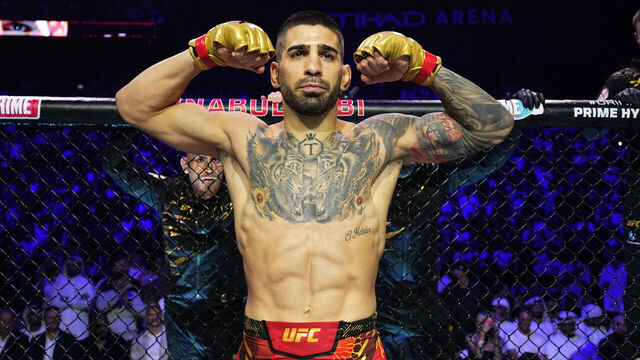 ABU DHABI, UNITED ARAB EMIRATES - OCTOBER 26:Ilia Topuria of Spain prepares to face Max Holloway in the UFC featherweight championship fight during the UFC 308 event at Etihad Arena on October 26, 2024 in Abu Dhabi, United Arab Emirates.