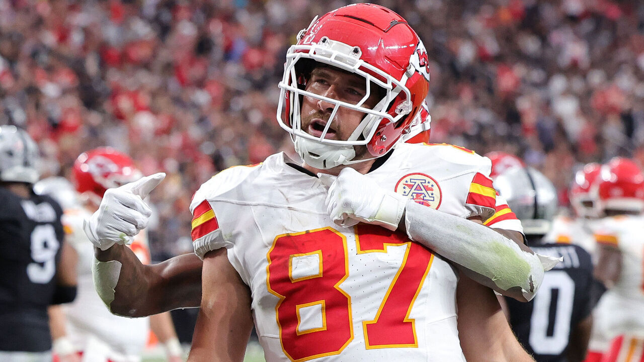 LAS VEGAS, NEVADA - OCTOBER 27: DeAndre Hopkins #8 and Travis Kelce #87 of the Kansas City Chiefs celebrate after Kelce's receiving touchdown in the second quarter of a game against the Las Vegas Raiders at Allegiant Stadium on October 27, 2024 in Las Vegas, Nevada.