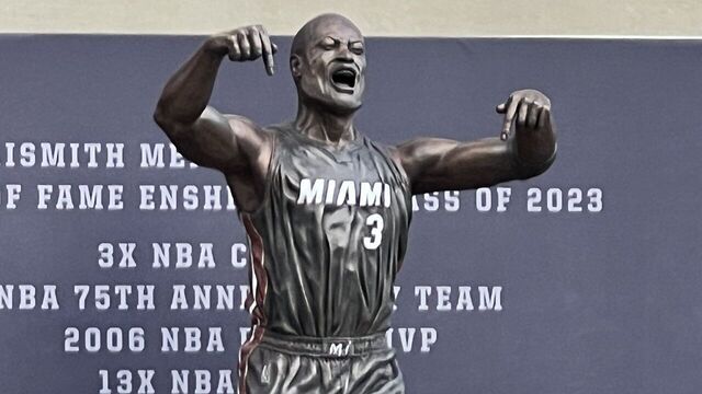 Sculptor of Wade statue: I don't think anyone could've done better