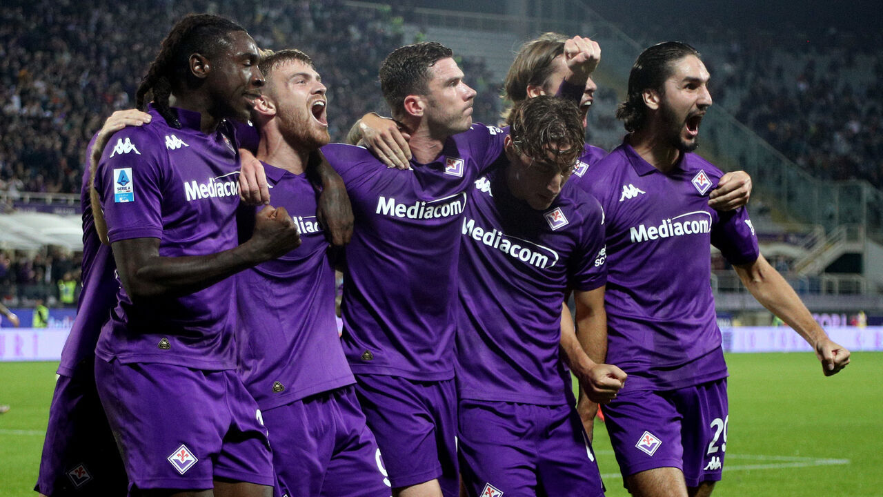 FLORENCE, ITALY - OCTOBER 27: Lucas Beltran of Fiorentina celebrates his goal during the Serie A match between Fiorentina and Roma at Stadio Artemio Franchi on October 27, 2024 in Florence, Italy.