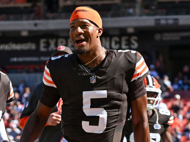CLEVELAND, OHIO - SEPTEMBER 08: Jameis Winston #5 of the Cleveland Browns runs off the field prior to a game against the Dallas Cowboys at Huntington Bank Field on September 08, 2024 in Cleveland, Ohio.