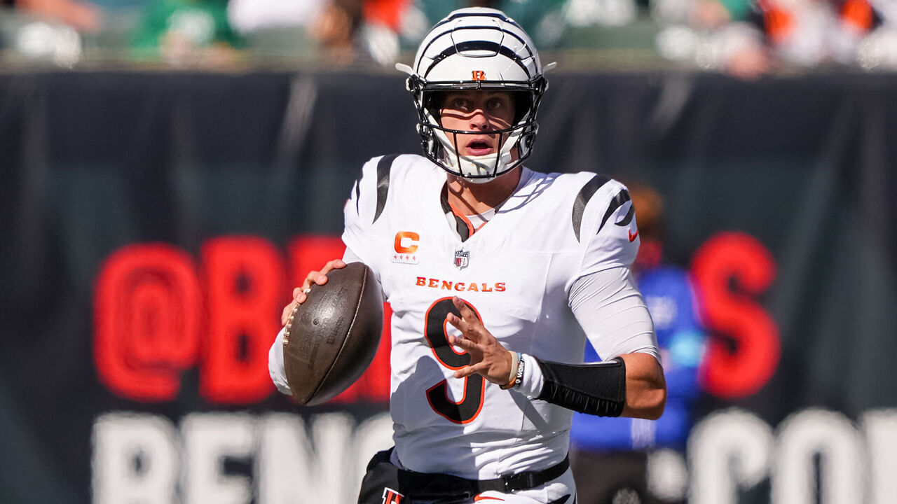 CINCINNATI, OHIO - OCTOBER 27: Joe Burrow #9 of the Cincinnati Bengals runs with the ball in the second quarter against the Philadelphia Eagles at Paycor Stadium on October 27, 2024 in Cincinnati, Ohio.