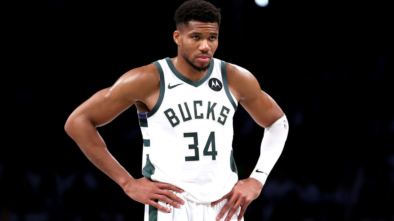 NEW YORK, NEW YORK - OCTOBER 27: Giannis Antetokounmpo #34 of the Milwaukee Bucks reacts against the Brooklyn Nets during the fourth quarter at Barclays Center on October 27, 2024 in the Brooklyn borough of New York City.