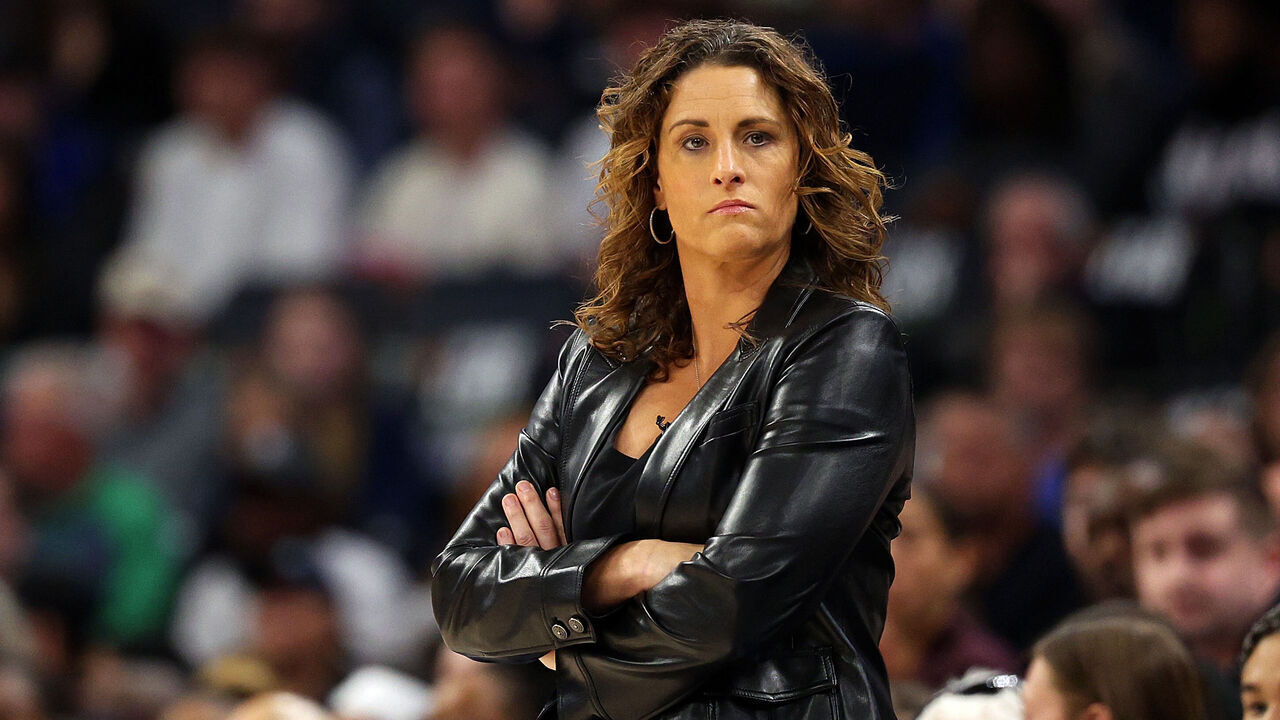 MINNEAPOLIS, MINNESOTA - OCTOBER 08: Head coach Stephanie White of the Connecticut Sun looks on against the Minnesota Lynx in the first quarter of Game Five of the Semi-Finals during the WNBA Playoffs at Target Center on October 08, 2024 in Minneapolis, Minnesota. The Lynx defeated the Sun 88-77.