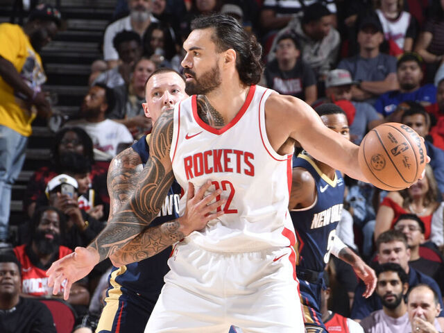 HOUSTON, TX - OCTOBER 15: Steven Adams #12 of the Houston Rockets handles the ball during the game against the New Orleans Pelicans during a NBA preseason game on October 15, 2024 at the Toyota Center in Houston, Texas. Mandatory Copyright Notice: Copyright 2024 NBAE