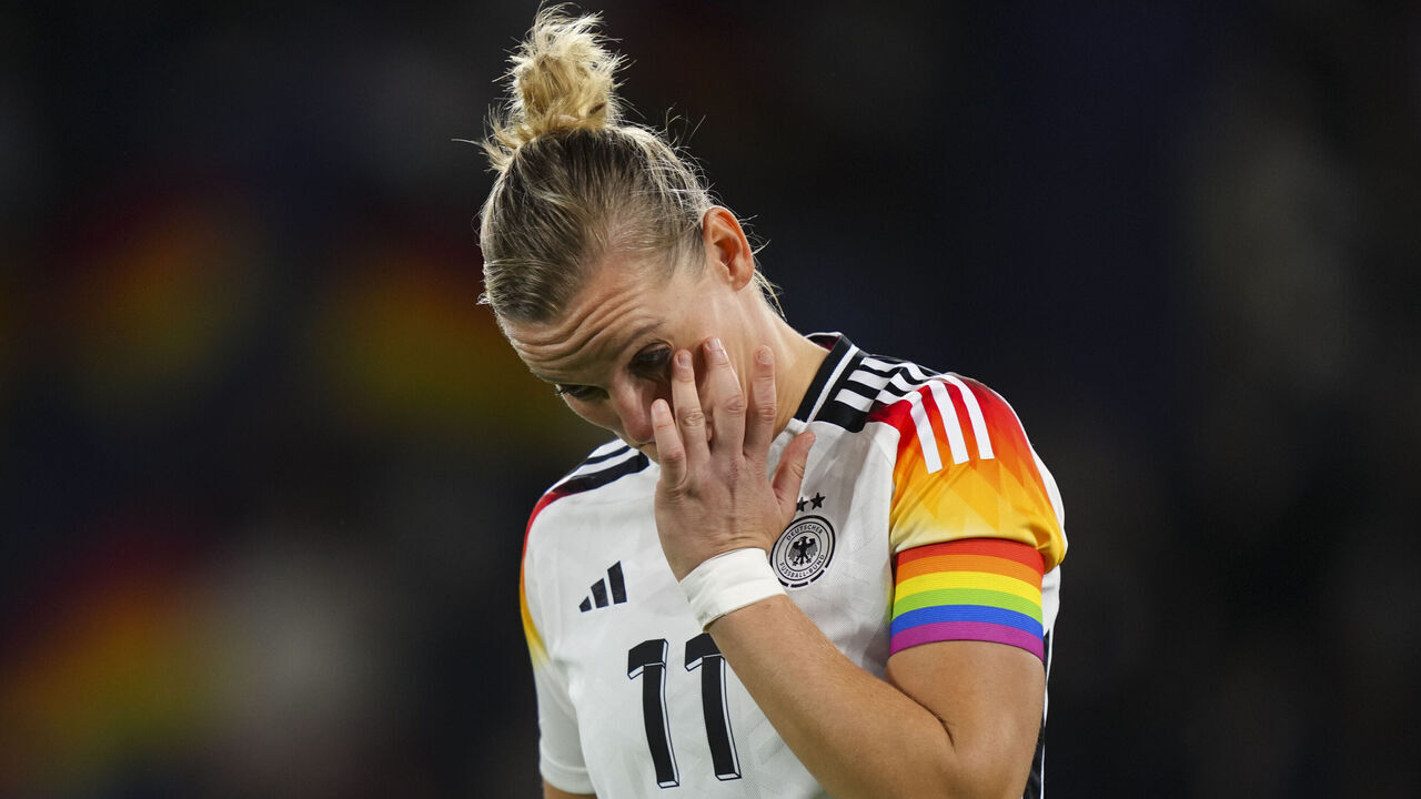 DUISBURG, GERMANY - OCTOBER 28: Alexandra Popp of Germany reacts prior to the Women's international friendly match between Germany and Australia at Schauinsland-Reisen-Arena on October 28, 2024 in Duisburg, Germany.