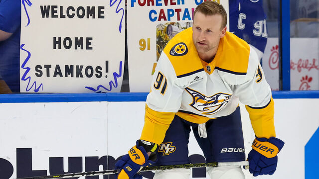 TAMPA, FL - OCTOBER 28: Former Tampa Bay Lightning Steven Stamkos #91 of the Nashville Predators warms up in his first game back to Amalie Arena against the Tampa Bay Lightning on October 28, 2024 in Tampa, Florida.
