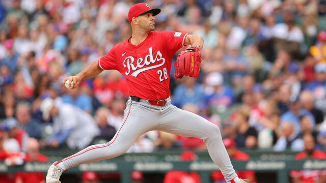 CHICAGO, ILLINOIS - SEPTEMBER 27: Nick Martinez #28 of the Cincinnati Reds delivers a pitch during the second inning against the Chicago Cubs at Wrigley Field on September 27, 2024 in Chicago, Illinois.