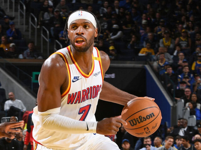 SAN FRANCISCO, CA - OCTOBER 29: Buddy Hield #7 of the Golden State Warriors dribbles the ball during the game against the New Orleans Pelicans on October 29, 2024 at Chase Center in San Francisco, California. NOTE TO USER: User expressly acknowledges and agrees that, by downloading and or using this photograph, user is consenting to the terms and conditions of Getty Images License Agreement. Mandatory Copyright Notice: Copyright 2024 NBAE