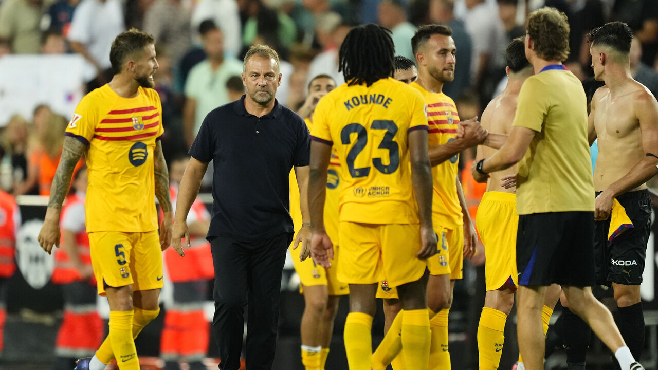 Hansi Flick head coach of Barcelona celebrates victory after the La Liga match between Valencia CF and FC Barcelona at Estadio Mestalla on August 17, 2024 in Valencia, Spain.