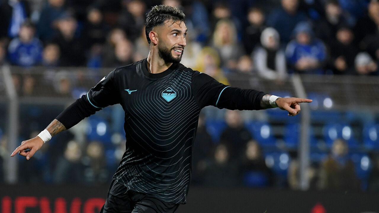 COMO, ITALY - OCTOBER 31: Valentin Castellanos of SS Lazio celebrates a fourth goal during the Serie match between Como and Lazio at Stadio G. Sinigaglia on October 31, 2024 in Como, Italy.