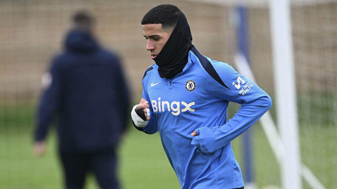 COBHAM, ENGLAND - NOVEMBER 1: Enzo Fernandez of Chelsea during a training session at Chelsea Training Ground on November 1, 2024 in Cobham, England.