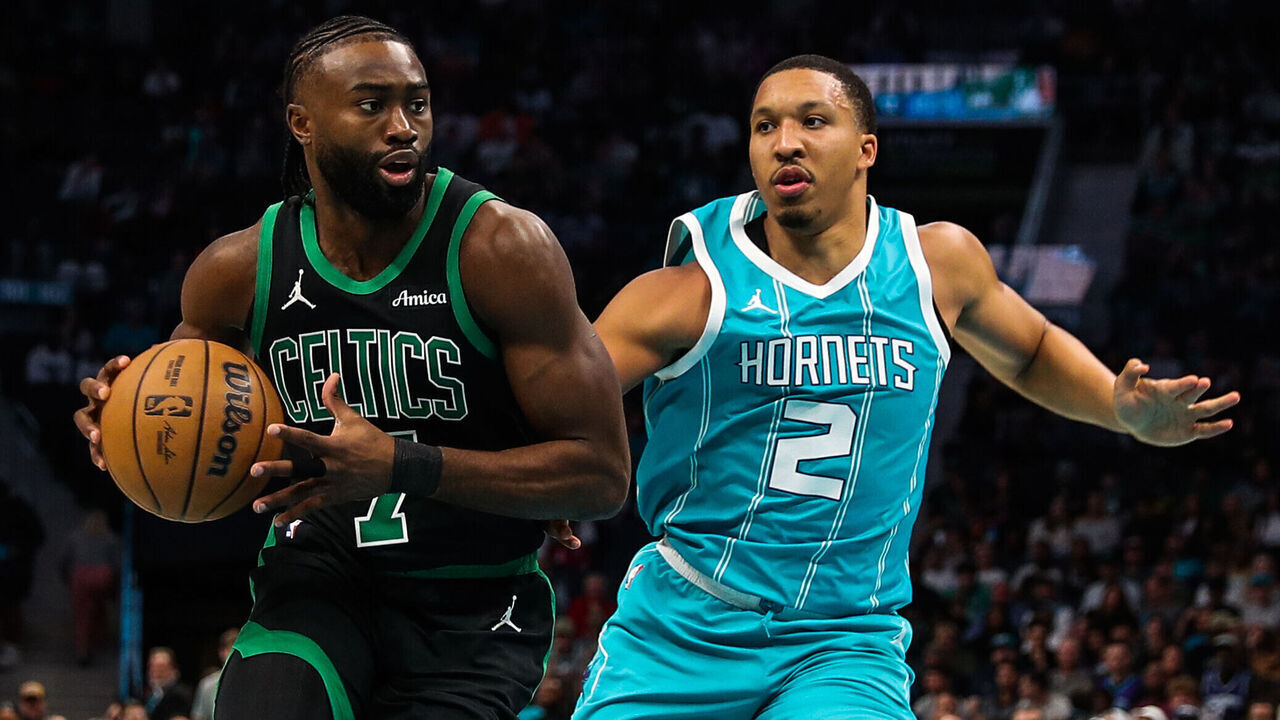 CHARLOTTE, NC - NOVEMBER 1: Jaylen Brown #7 of the Boston Celtics handles the ball during the game against the Charlotte Hornets on November 1, 2024 at Spectrum Center in Charlotte, North Carolina. Mandatory Copyright Notice: Copyright 2024 NBAE