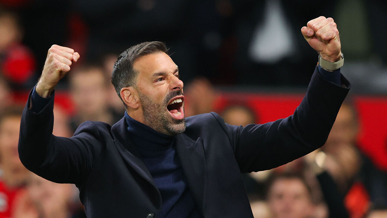MANCHESTER, ENGLAND - OCTOBER 30: Ruud van Nistelrooy, interim manager of Manchester United, celebrates during the Carabao Cup Fourth Round match between Manchester United and Leicester City at Old Trafford on October 30, 2024 in Manchester, England.