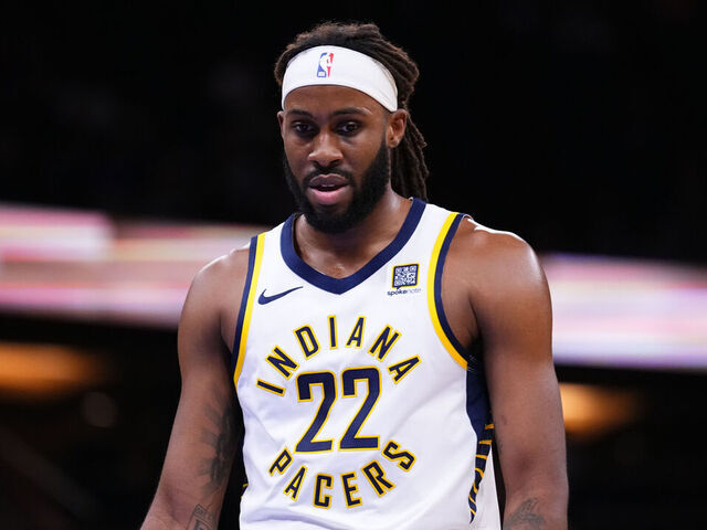 ORLANDO, FLORIDA - OCTOBER 28: Isaiah Jackson #22 of the Indiana Pacers /looks on against the Orlando Magic during the first half at Kia Center on October 28, 2024 in Orlando, Florida.