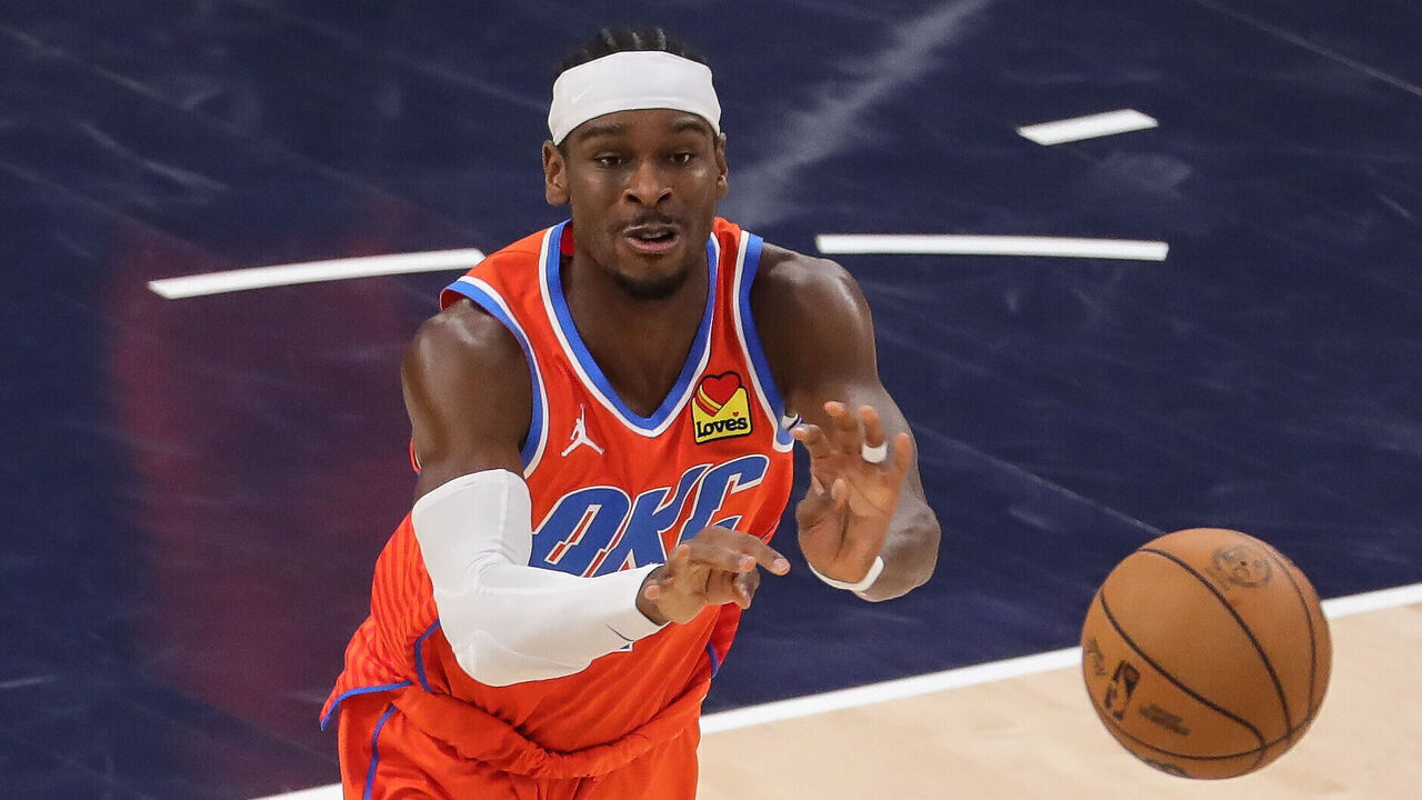 INGLEWOOD, CA - NOVEMBER 2 : Oklahoma City Thunder guard Shai Gilgeous-Alexander (2) pushes the ball up court during the Oklahoma City Thunder vs Los Angeles Clippers on November 02, 2024, at the Intuit Dome in Inglewood, California.