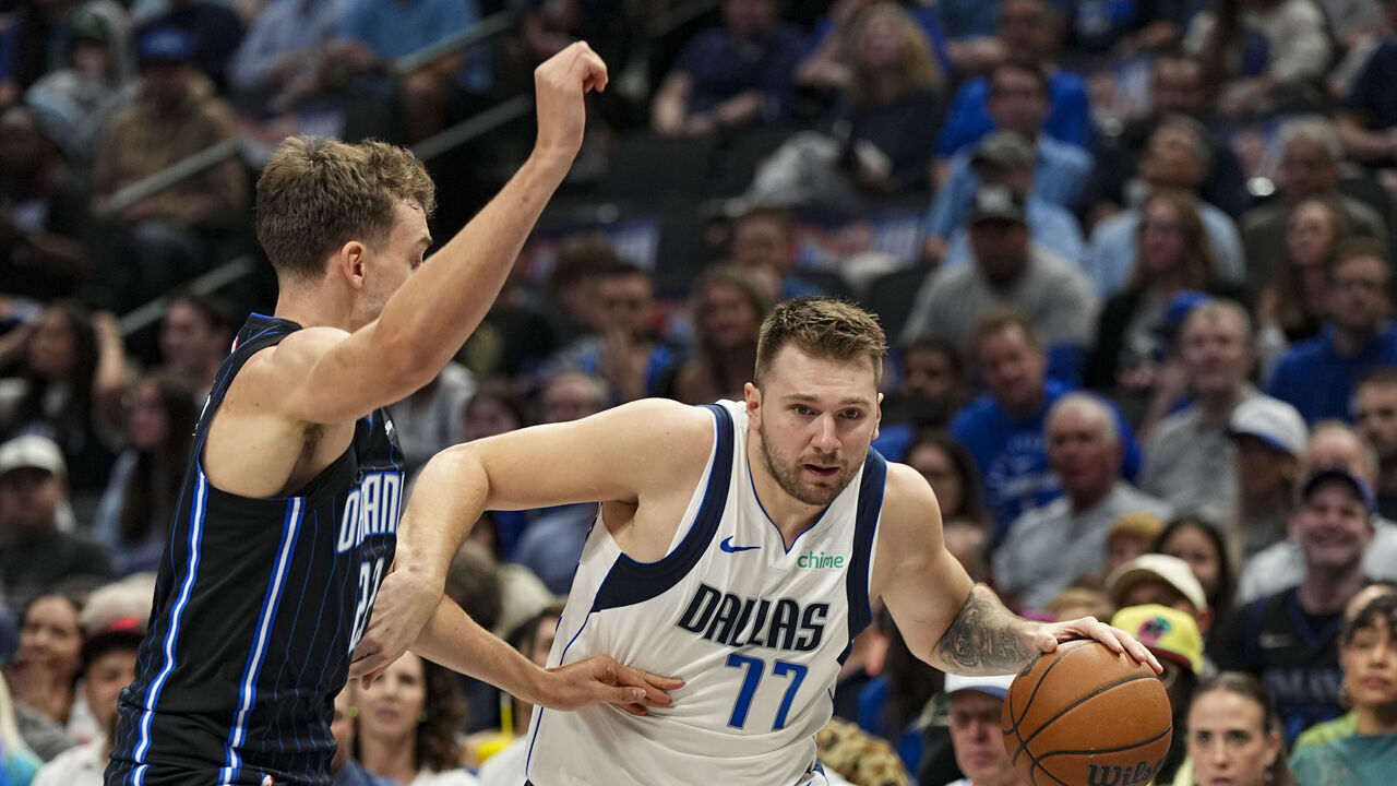 DALLAS, TX - NOVEMBER 3: Luka Doncic #77 of the Dallas Mavericks drives to the basket during the game against the Orlando Magic on November 3, 2024 at American Airlines Center in Dallas, Texas. Mandatory Copyright Notice: Copyright 2024 NBAE