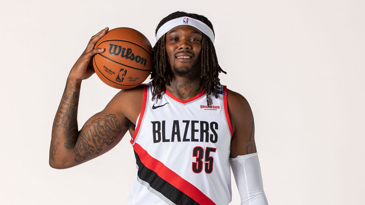 PORTLAND, OR - SEPTEMBER 30: Robert Williams III #35 of the Portland Trail Blazers Blazers poses for a portrait during NBA media day on September 30, 2024 at the Veterans Memorial Coliseum in Portland, Oregon. Mandatory Copyright Notice: Copyright 2024 NBAE