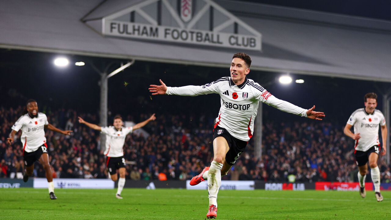LONDON, ENGLAND - NOVEMBER 04: Harry Wilson of Fulham celebrates scoring his team's second goal during the Premier League match between Fulham FC and Brentford FC at Craven Cottage on November 04, 2024 in London, England.