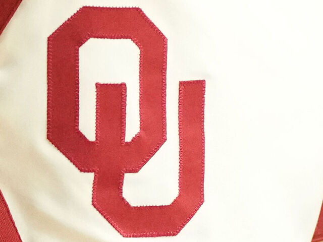 NORMAN, OK - DECEMBER 05: The Oklahoma Sooners logo on a pic of shorts during a college basketball game against the Providence Friars at Lloyd Noble Center on December 5, 2023 in Norman, Oklahoma. *** Local Caption ***