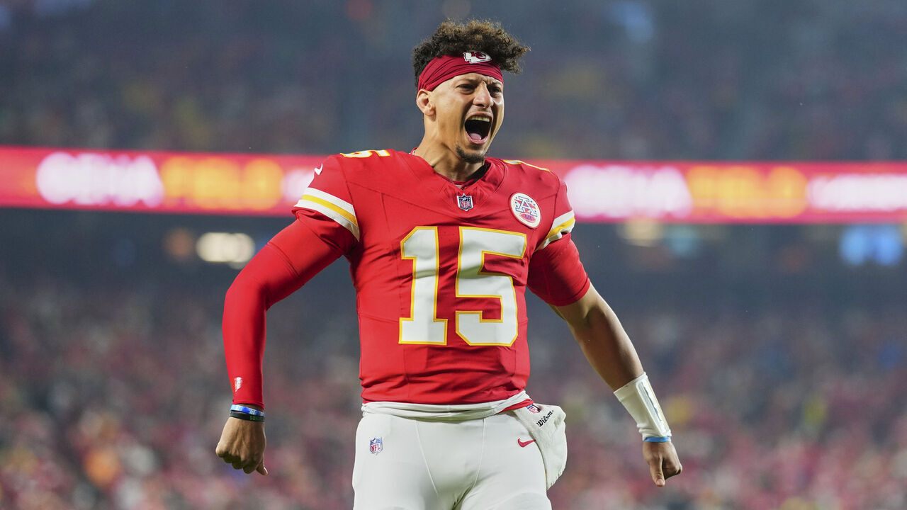 KANSAS CITY, MO - NOVEMBER 04: Patrick Mahomes #15 of the Kansas City Chiefs yells before kickoff against the Tampa Bay Buccaneers during an NFL football game at GEHA Field at Arrowhead Stadium on November 4, 2024 in Kansas City, Missouri.