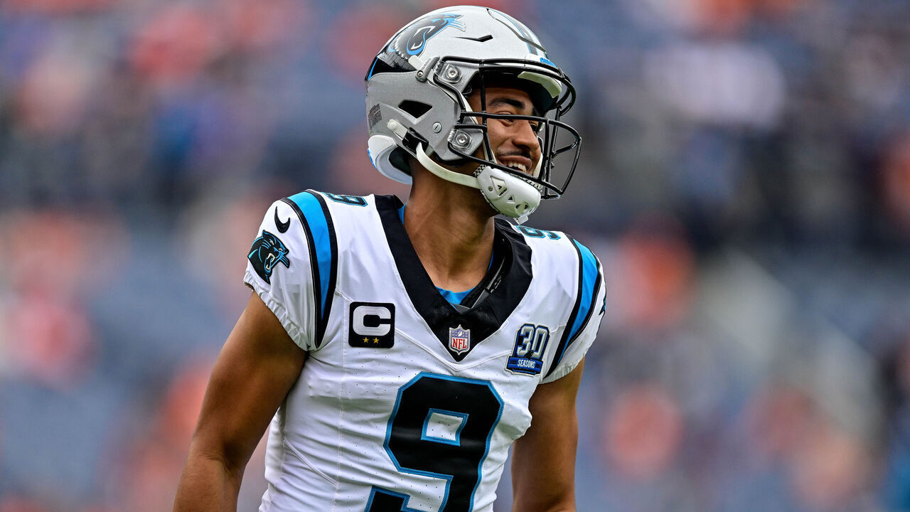 DENVER, CO - OCTOBER 27: Carolina Panthers quarterback Bryce Young (9) warms up before a game between the Carolina Panthers and the Denver Broncos at Empower Field at Mile High on October 27, 2024 in Denver, Colorado.