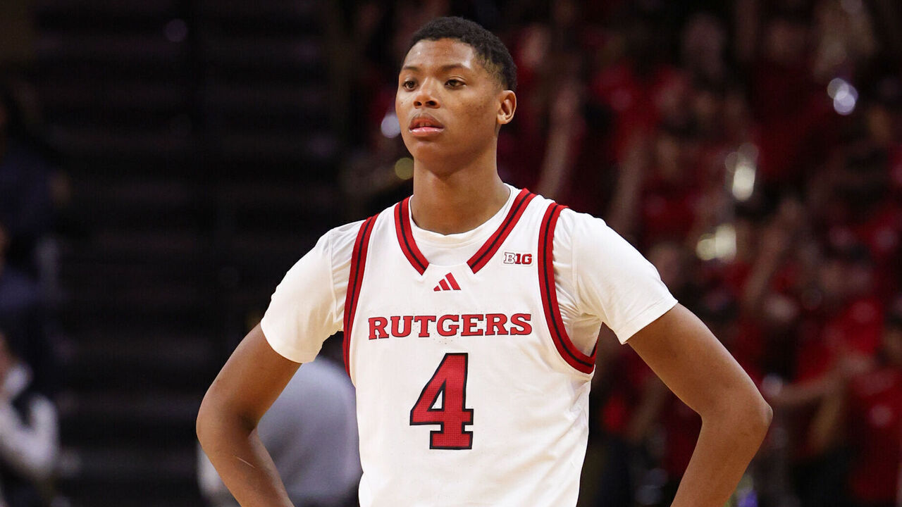 PISCATAWAY, NEW JERSEY - OCTOBER 17: Airious Bailey #4 of the Rutgers Scarlet Knights during the second half of their game against the St. John's Red Storm at Jersey Mike's Arena on October 17, 2024 in Piscataway, New Jersey.