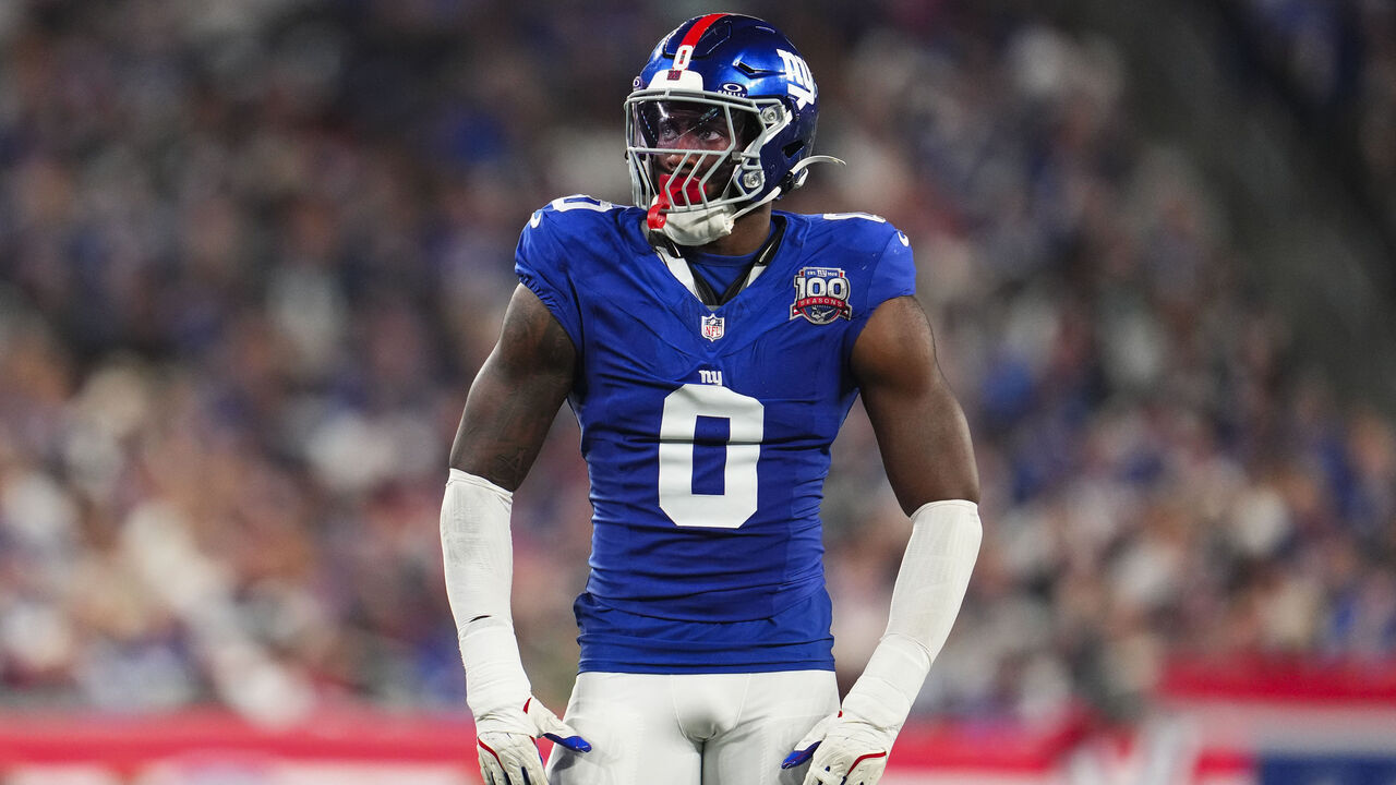 EAST RUTHERFORD, NJ - SEPTEMBER 26: Brian Burns #0 of the New York Giants lines up before the snap during an NFL football game against the Dallas Cowboys at MetLife Stadium on September 26, 2024 in East Rutherford, New Jersey.