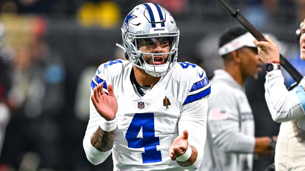 ATLANTA, GA NOVEMBER 03: Dallas quarterback Dak Prescott (4) warms up prior to the start of the NFL game between the Dallas Cowboys and the Atlanta Falcons on November 3rd, 2024 at Mercedes-Benz Stadium in Atlanta, GA.