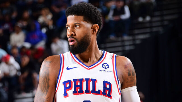 INGLEWOOD, CA - NOVEMBER 6: Paul George #8 of the Philadelphia 76ers looks on during the game against the LA Clippers on November 6, 2024 at Intuit Dome in Los Angeles, California. NOTE TO USER: User expressly acknowledges and agrees that, by downloading and/or using this Photograph, user is consenting to the terms and conditions of the Getty Images License Agreement. Mandatory Copyright Notice: Copyright 2024 NBAE