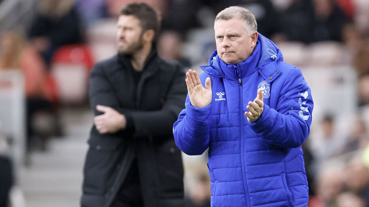 Coventry City manager Mark Robins during the Sky Bet Championship match at Riverside Stadium, Middlesbrough. Picture date: Saturday November 2, 2024.