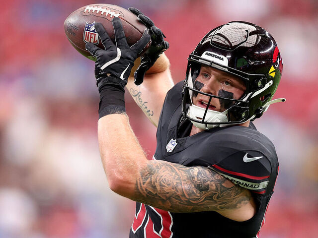 GLENDALE, ARIZONA - SEPTEMBER 22: Trey McBride #85 of the Arizona Cardinals warms up prior to the game against the Detroit Lions at State Farm Stadium on September 22, 2024 in Glendale, Arizona.
