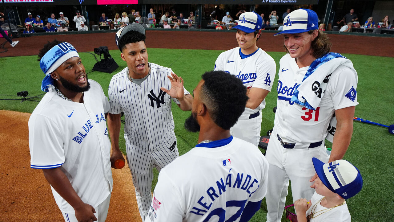ARLINGTON, TX - JULY 15: Vladimir Guerrero Jr. #27 of the Toronto Blue Jays, Juan Soto #22 of the New York Yankees, Teoscar Hernandez #37, Shohei Ohtani #17 and Tyler Glasnow #31 of the Los Angeles Dodgers interact during the 2024 T-Mobile Home Run Derby at Globe Life Field on Monday, July 15, 2024 in Arlington, Texas.