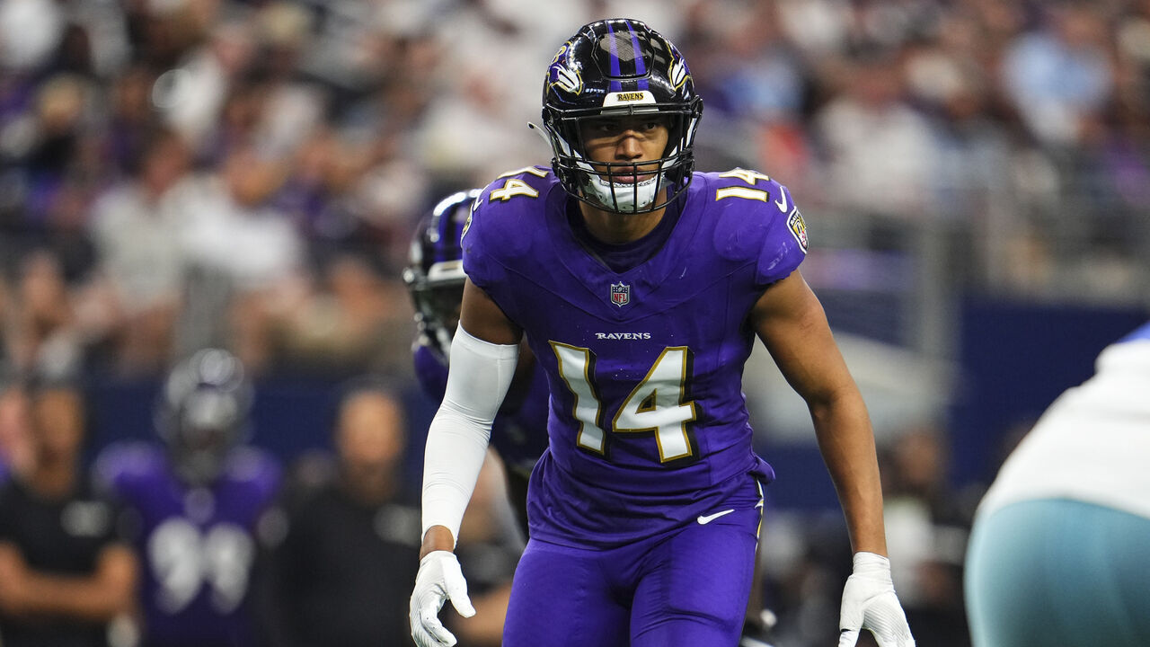 ARLINGTON, TX - SEPTEMBER 22: Kyle Hamilton #14 of the Baltimore Ravens lines up before the snap during an NFL football game against the Dallas Cowboys at AT&T Stadium on September 22, 2024 in Arlington, Texas.