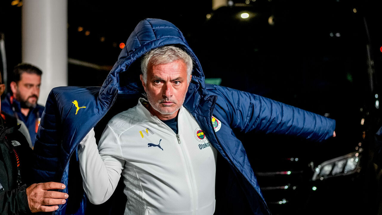 ALKMAAR, AUSTRIA - NOVEMBER 7: Head Coach José Mourinho of Fenerbahce arrives at the stadium during the UEFA Europa League 2024/25 League Phase MD4 match between AZ Alkmaar and Fenerbahce at AFAS Stadion on November 7, 2024 in Alkmaar, Austria.
