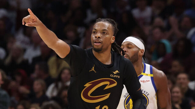 CLEVELAND, OH -NOVEMBER 08: Darius Garland #10 of the Cleveland Cavaliers looks on during the game against the Golden State Warriors on November 08, 2024 at Rocket Mortgage FieldHouse in Cleveland, Ohio. NOTE TO USER: User expressly acknowledges and agrees that, by downloading and/or using this Photograph, user is consenting to the terms and conditions of the Getty Images License Agreement. Mandatory Copyright Notice: Copyright 2024 NBAE