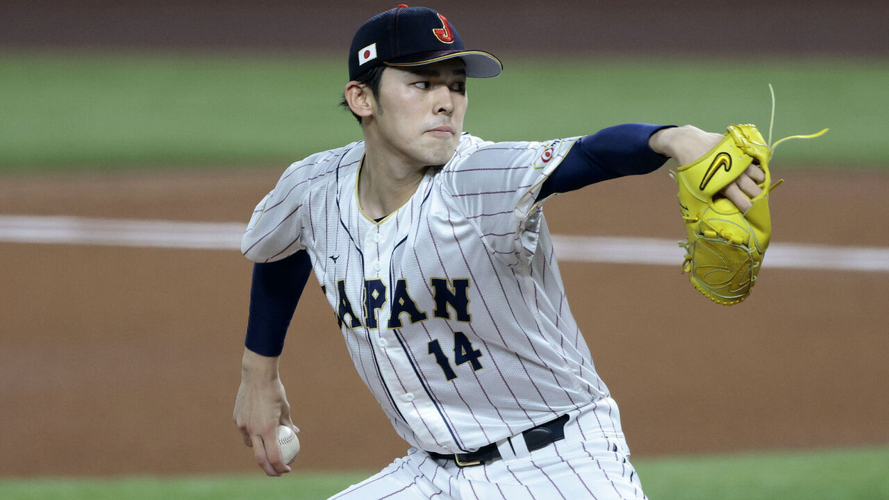 MIAMI, FL - MARCH 20: Roki Sasaki #14 of Team Japan pitches during the 2023 World Baseball Classic Semifinal game against Team Mexico at loanDepot Park on March 20, 2023 in Miami, Florida.