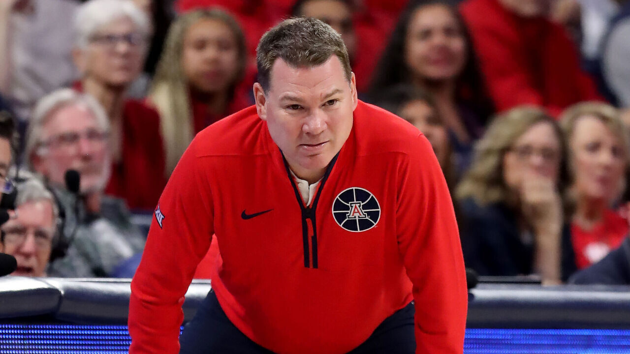 TUCSON, AZ - NOVEMBER 04: Arizona Wildcats head coach Tommy Lloyd during the second half of a basketball game between the Canisius University Golden Griffins and the University of Arizona Wildcats. November 04, 2024 at McKale Center in Tucson, AZ.