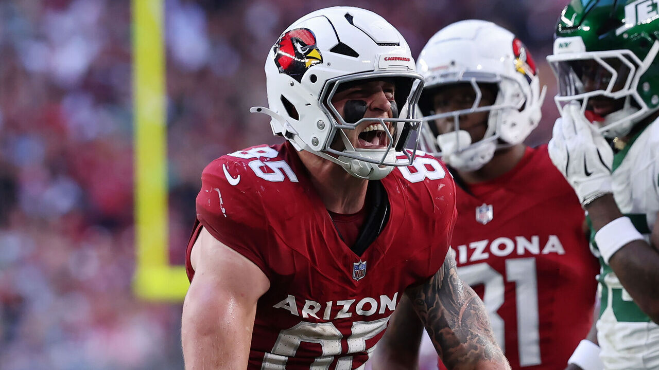 GLENDALE, ARIZONA - NOVEMBER 10: Trey McBride #85 of the Arizona Cardinals reacts after making a catch in the second quarter against the New York Jets at State Farm Stadium on November 10, 2024 in Glendale, Arizona.