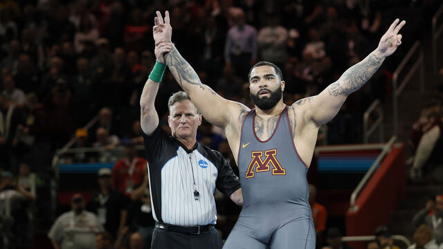 DETROIT, MI - MARCH 19: Gable Steveson of the Minnesota Golden Gophers defeats Cohlton Schultz of the Arizona State Sun Devils in the 285-pound final match during the Division I Men's Wrestling Championship held at Little Caesars Arena on March 19, 2022 in Detroit, Michigan.