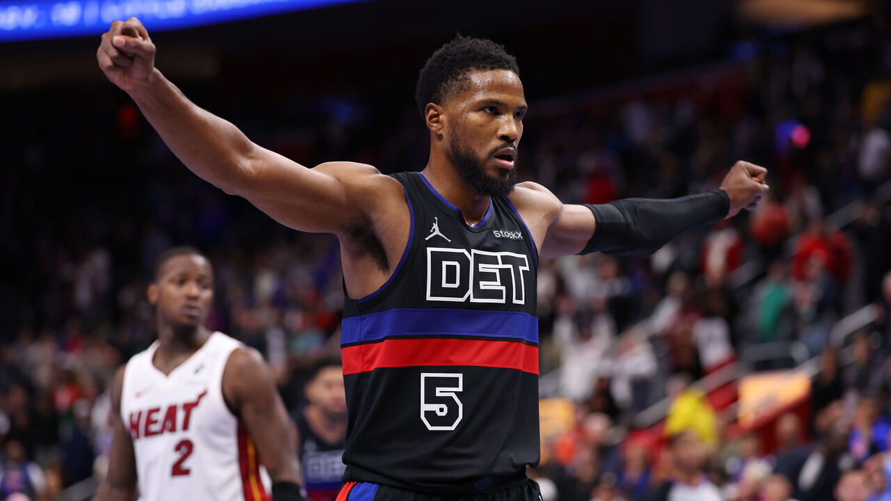DETROIT, MICHIGAN - NOVEMBER 12: Malik Beasley #5 of the Detroit Pistons celebrates a 123-121 double overtime win over the Miami Heat in the first round of the Emirates NBA Cup at Little Caesars Arena on November 12, 2024 in Detroit, Michigan. NOTE TO USER: User expressly acknowledges and agrees that, by downloading and or using this photograph, User is consenting to the terms and conditions of the Getty Images License.