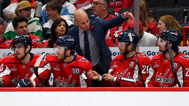 WASHINGTON, DC - NOVEMBER 08: Capitals head coach Spencer Carbery coaches center Nic Dowd (26) on the bench during the Pittsburgh Penguins versus Washington Capitals National Hockey League game on November 8, 2024 at Capital One Arena in Washington, D.C..