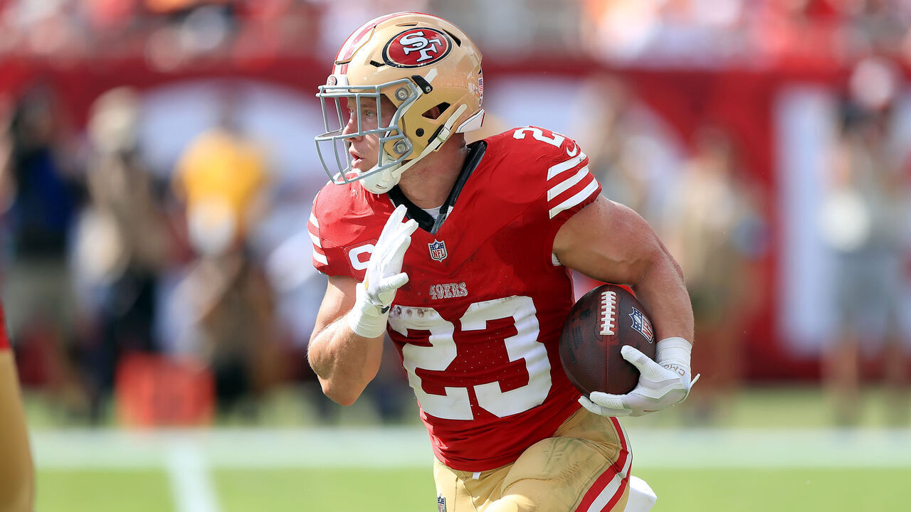 TAMPA, FL - NOVEMBER 10: San Francisco 49ers Running Back Christian McCaffrey (23) runs the ball during the game between the San Francisco 49ers and the Tampa Bay Buccaneers on November 10, 2024 at Raymond James Stadium in Tampa, Florida.