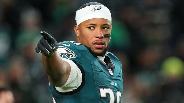 PHILADELPHIA, PENNSYLVANIA - NOVEMBER 14: Saquon Barkley #26 of the Philadelphia Eagles gestures before playing the Washington Commanders at Lincoln Financial Field on November 14, 2024 in Philadelphia, Pennsylvania.