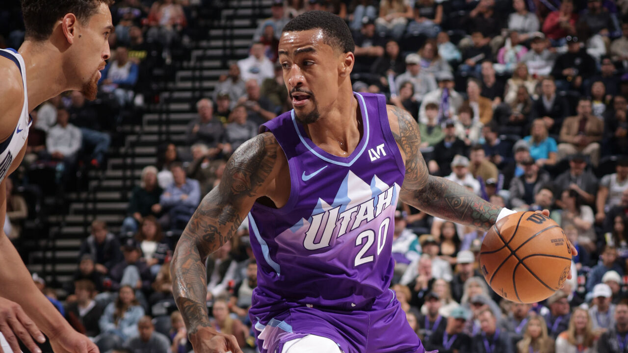 SALT LAKE CITY, UT - NOVEMBER 14: John Collins #20 of the Utah Jazz dribbles the ball during the game against the Dallas Mavericks on November 14, 2024 at Delta Center in Salt Lake City, Utah. Mandatory Copyright Notice: Copyright 2024 NBAE