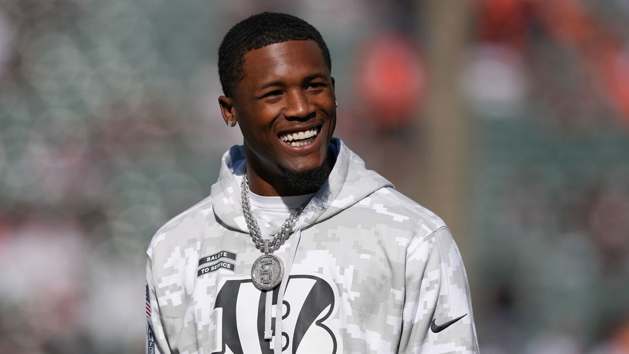 CINCINNATI, OHIO - NOVEMBER 03: Tee Higgins #5 of the Cincinnati Bengals walks across the field before the game against the Las Vegas Raiders at Paycor Stadium on November 03, 2024 in Cincinnati, Ohio.