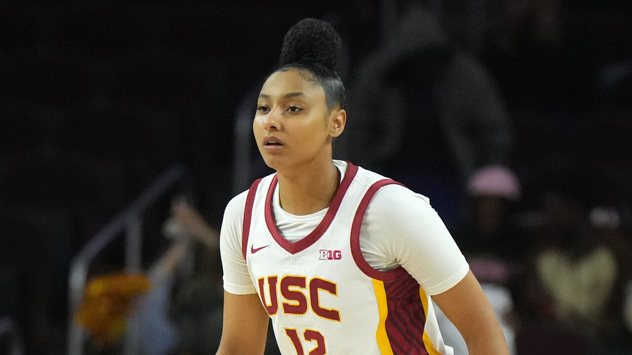 LOS ANGELES, CALIFORNIA - NOVEMBER 12: Southern California Trojans guard JuJu Watkins (12) during a NCAA women's basketball game against the Cal State Northridge Matadors on November 12, 2024 in Los Angeles, California.