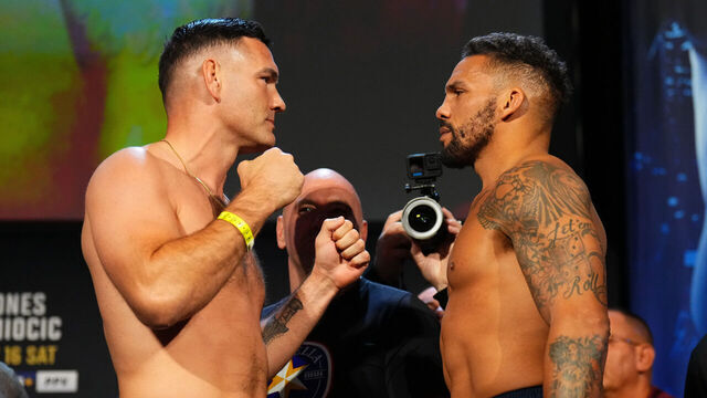 NEW YORK, NEW YORK - NOVEMBER 15: (L-R) Opponents Chris Weidman and Eryk Anders face off during the UFC 309 ceremonial weigh-in at The Theater at Madison Square Garden on November 15, 2024 in New York City.