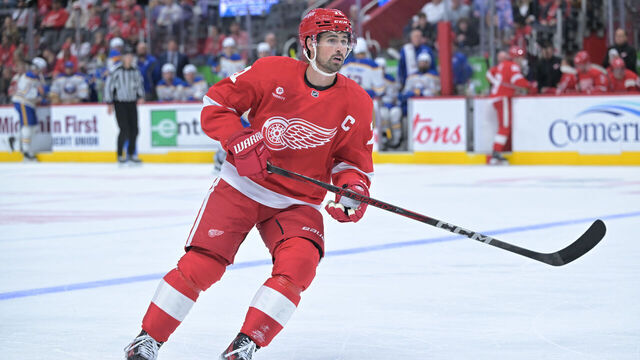 DETROIT, MI - NOVEMBER 02: Detroit Red Wings C Dylan Larkin (71) during the game between Buffalo Sabres and Detroit Red Wings on November 2, 2024 at Little Caesars Arena in Detroit, MI