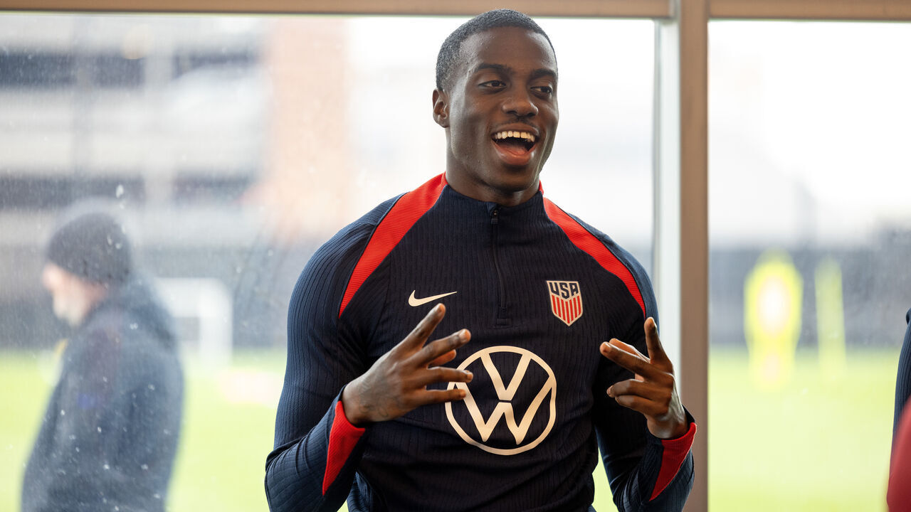 ST. LOUIS, MO - NOVEMBER 16: Tim Weah of the United States warm ups during USMNT Training at City Park Training Facility on November 16, 2024 in St. Louis, Missouri.